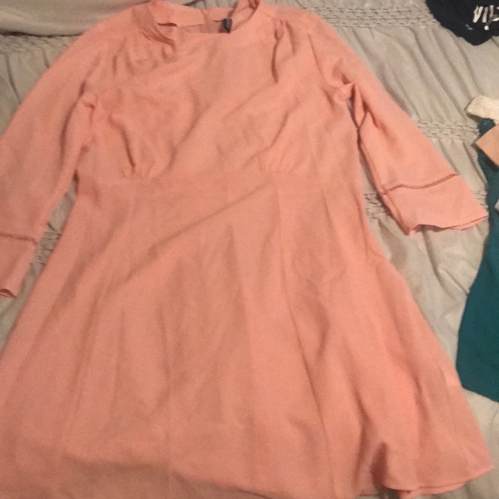 Blush colored dress with quarter sleeve from H&M
